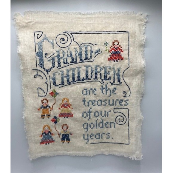 Vintage Grandchildren Treasures Handcrafted Cross Stitch Linen Wall Hanging Art - Picture 1 of 2